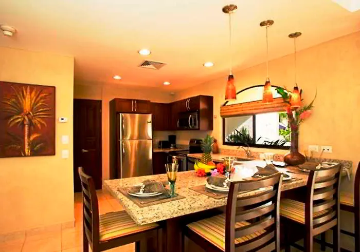 Casa Del Sol -villas Catalinas Hotel